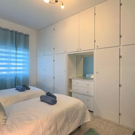 Apartment Spaciously Cosy 3bd In - Yacht Marina & Valletta Views *