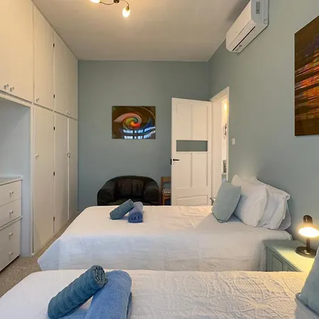 Apartment Spaciously Cosy 3bd In - Yacht Marina & Valletta Views