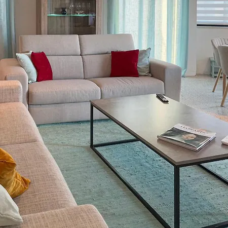 Apartment Spaciously Cosy 3bd In - Yacht Marina & Valletta Views *